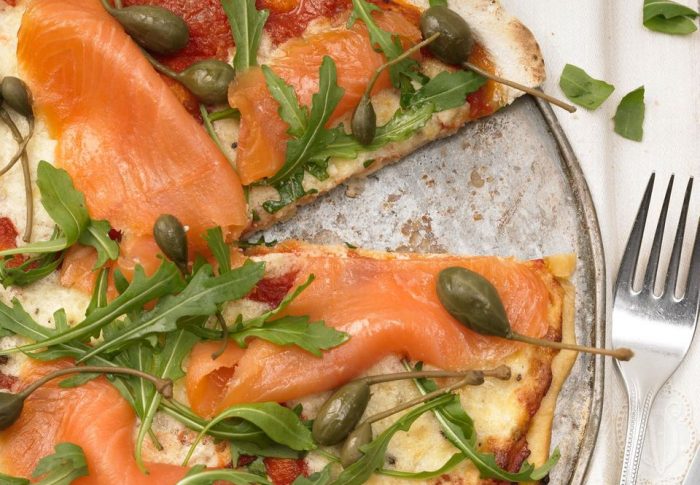 Comment realiser une pizza au saumon fume ?